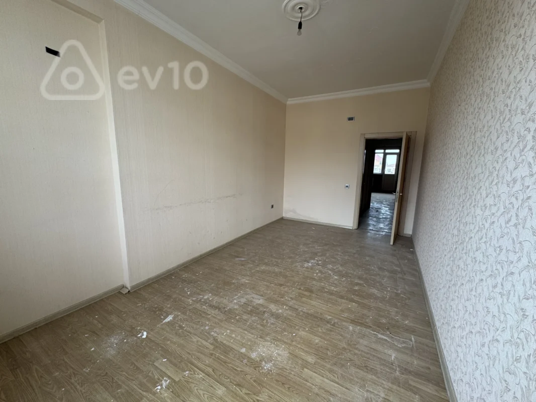 Satılır 4 otaqlı yeni tikili 143 m²