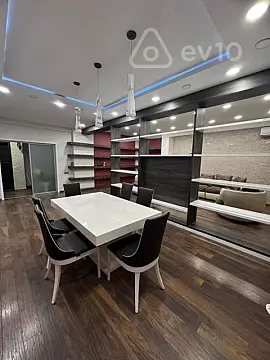 Kirayə verilir 4 otaqlı yeni tikili 200 m²