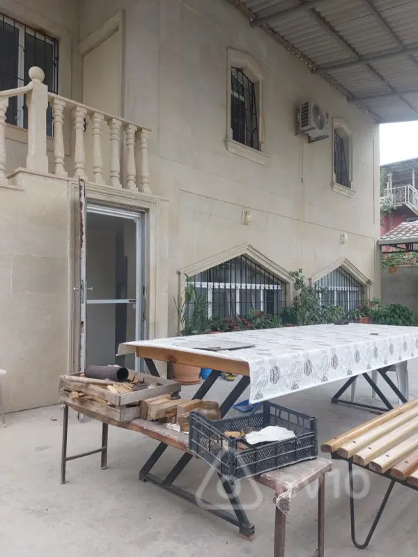 Satılır 6 otaqlı həyət evi 6 m²