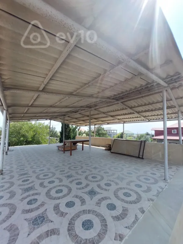 Satılır 6 otaqlı həyət evi 6 m²