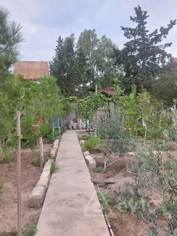 Satılır 6 otaqlı həyət evi 6 m²