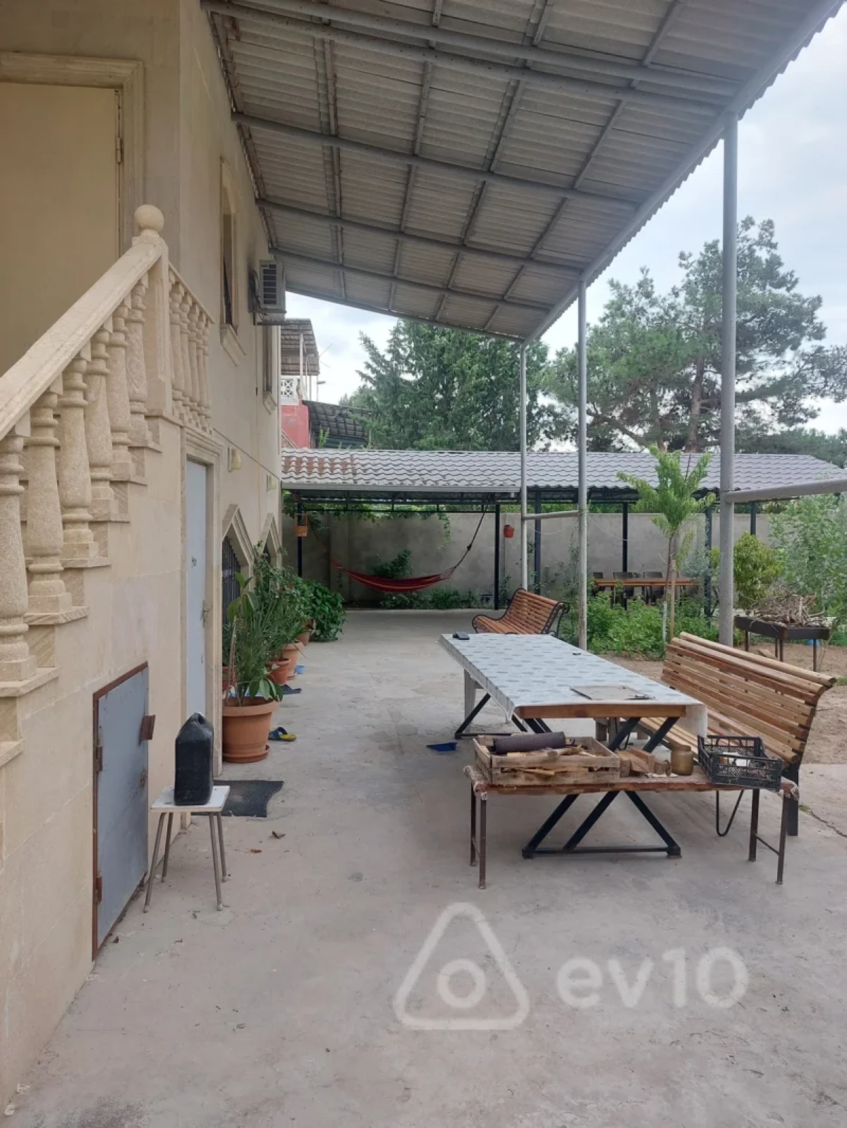 Satılır 6 otaqlı həyət evi 6 m²