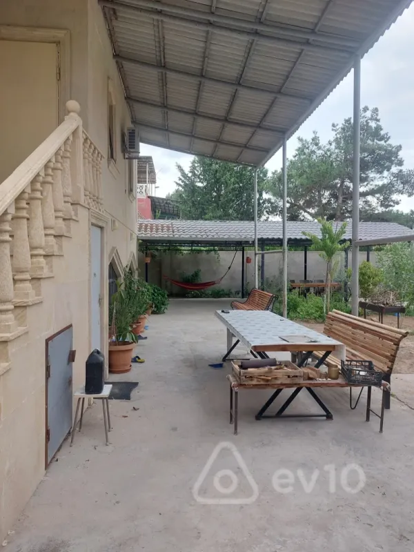 Satılır 6 otaqlı həyət evi 6 m²