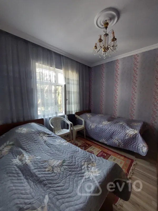 Satılır 6 otaqlı həyət evi 6 m²