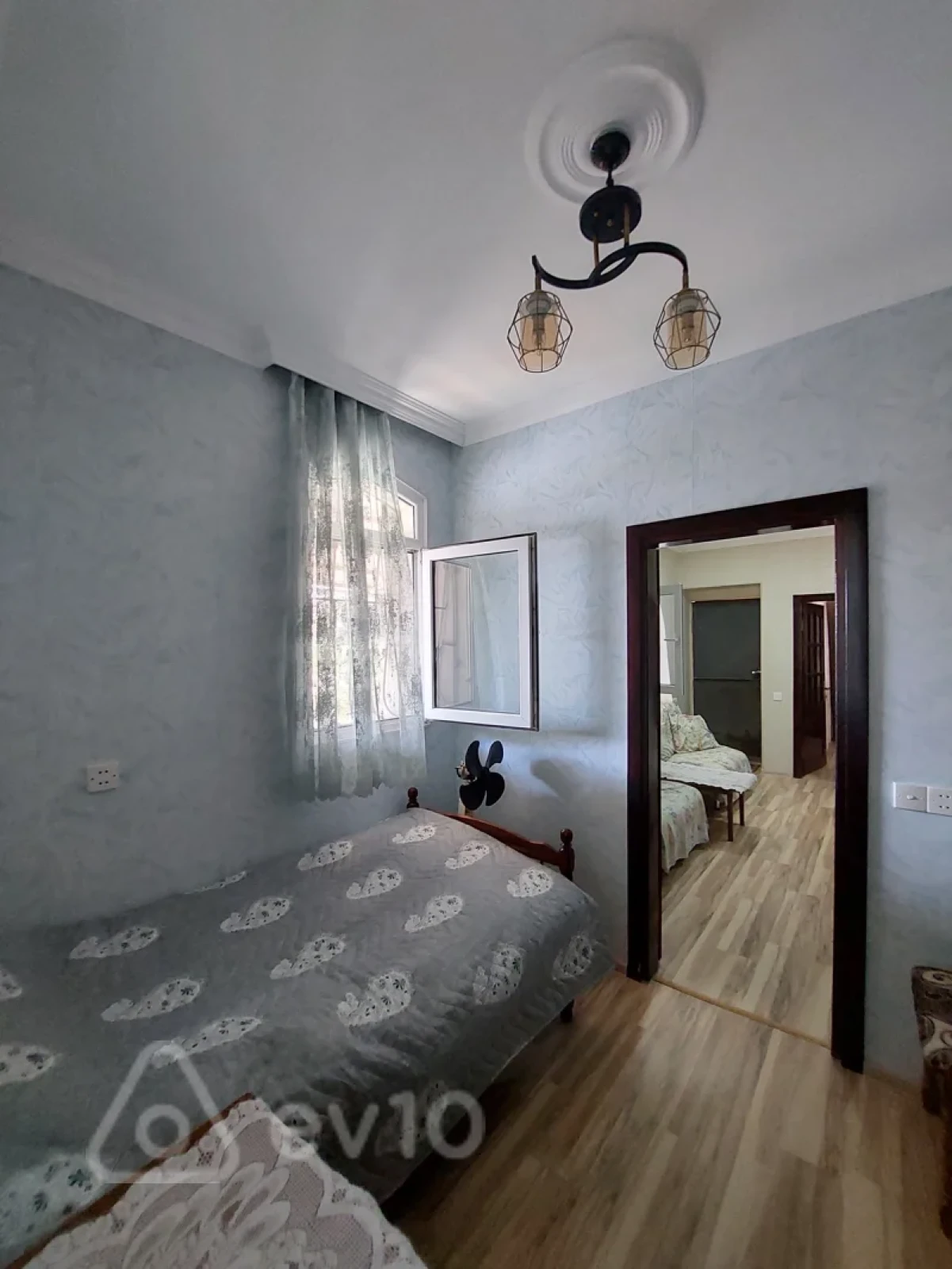 Satılır 6 otaqlı həyət evi 6 m²