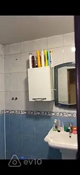 Kirayə verilir 2 otaqlı köhnə tikili 65 m²