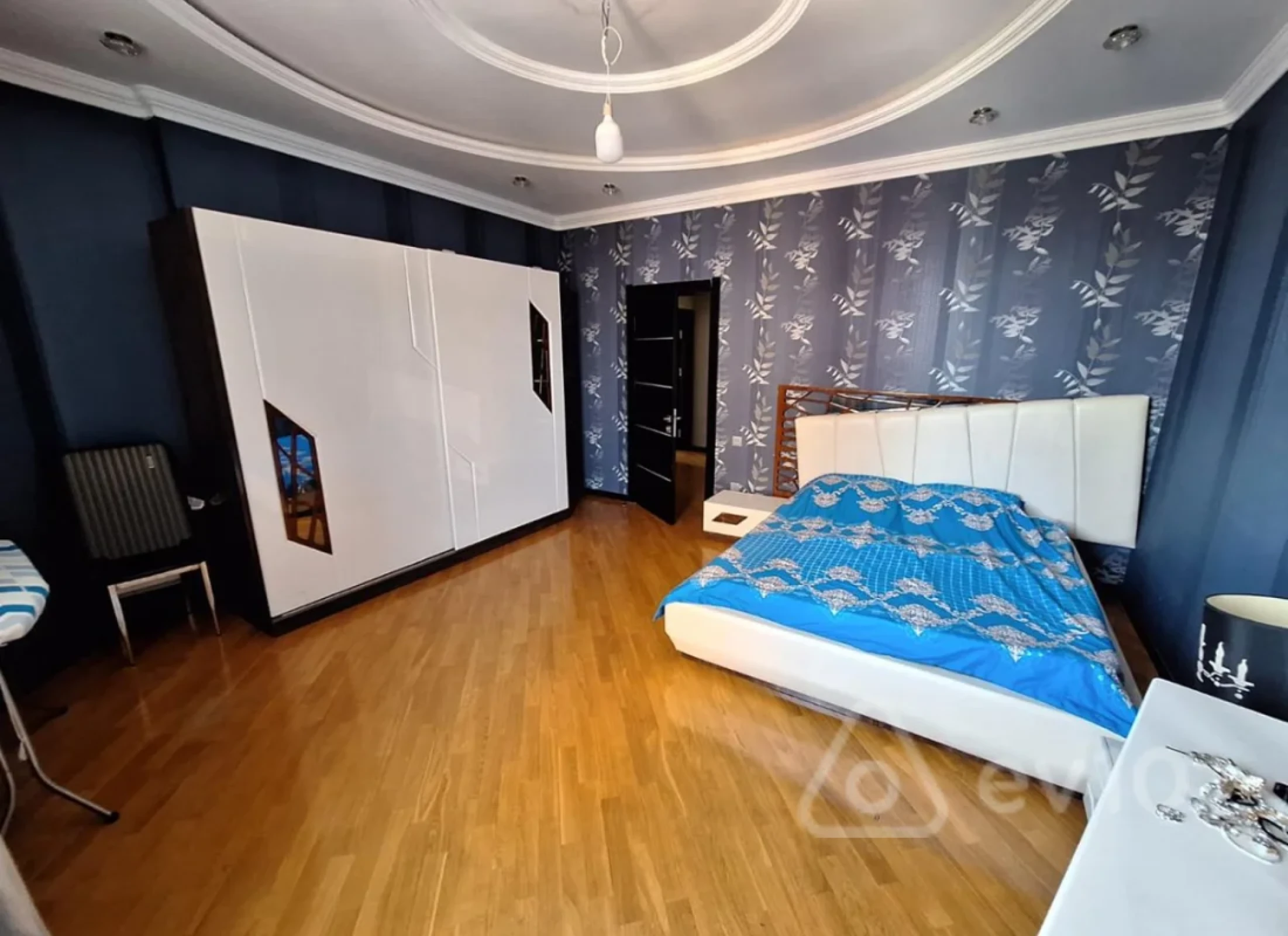 Kirayə verilir 2 otaqlı yeni tikili 65 m²