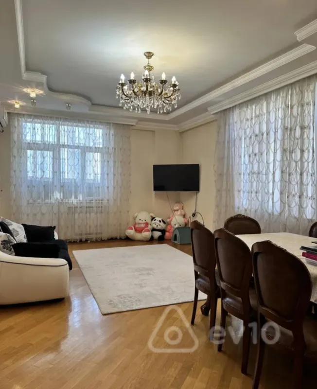 Kirayə verilir 2 otaqlı yeni tikili 65 m²
