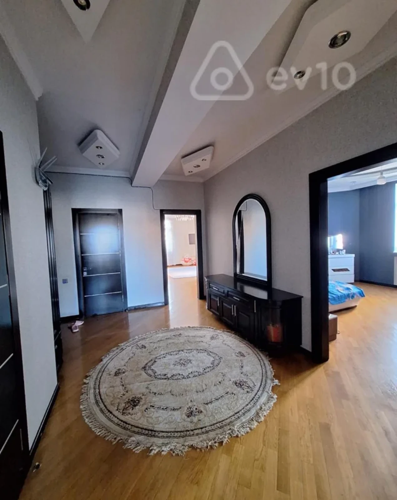 Kirayə verilir 2 otaqlı yeni tikili 65 m²