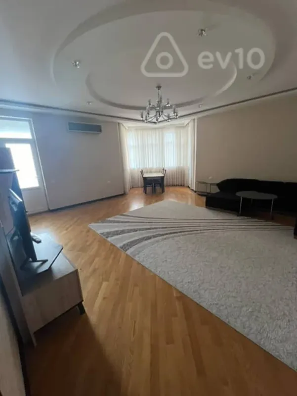 Kirayə verilir 3 otaqlı yeni tikili 110 m²