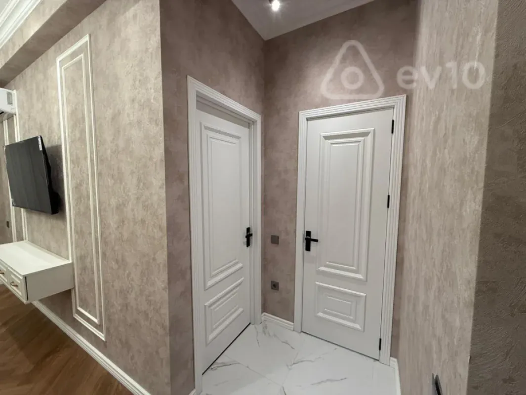 Kirayə verilir 2 otaqlı yeni tikili 55 m²