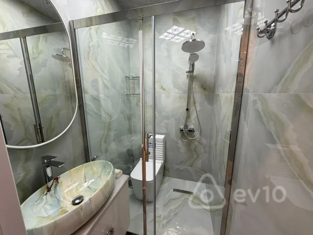 Kirayə verilir 2 otaqlı yeni tikili 55 m²