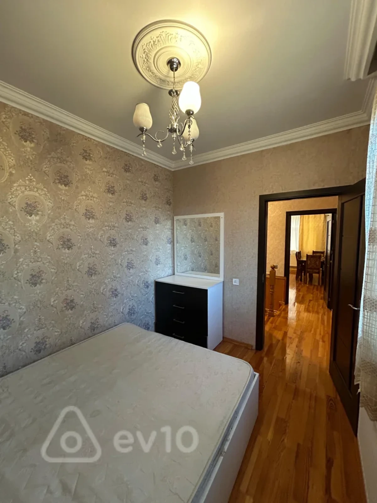 Kirayə verilir 2 otaqlı həyət evi 65 m²