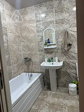 Kirayə verilir 2 otaqlı yeni tikili 65 m²