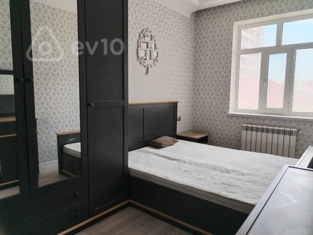 Satılır 3 otaqlı yeni tikili 65 m²