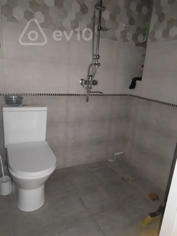 Satılır 3 otaqlı yeni tikili 65 m²