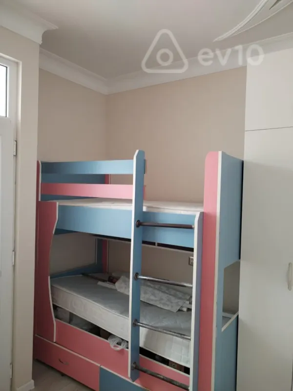 Satılır 3 otaqlı yeni tikili 65 m²