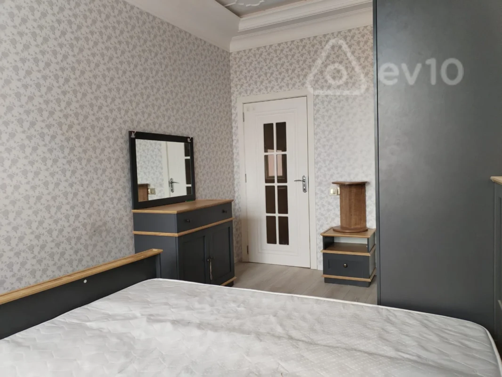 Satılır 3 otaqlı yeni tikili 65 m²