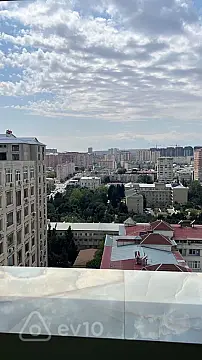 Kirayə verilir 3 otaqlı yeni tikili 120 m²