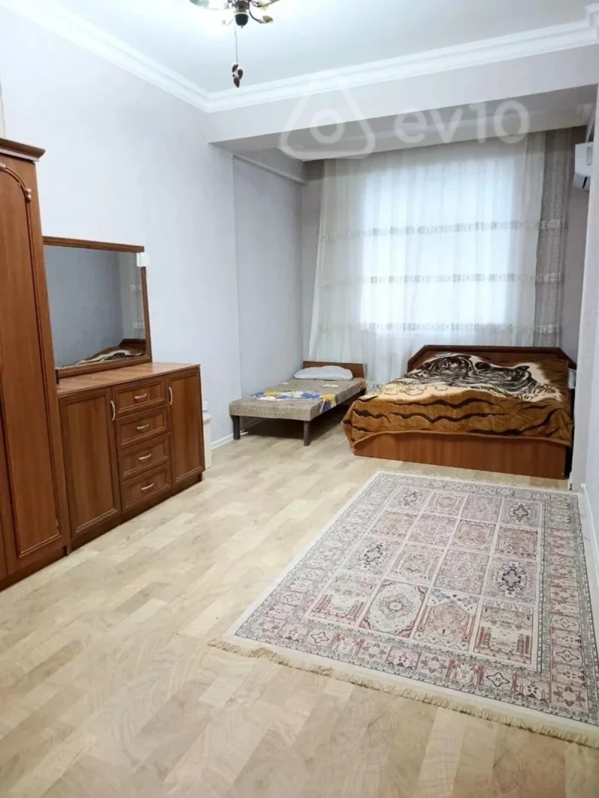 Kirayə verilir 2 otaqlı yeni tikili 75 m²