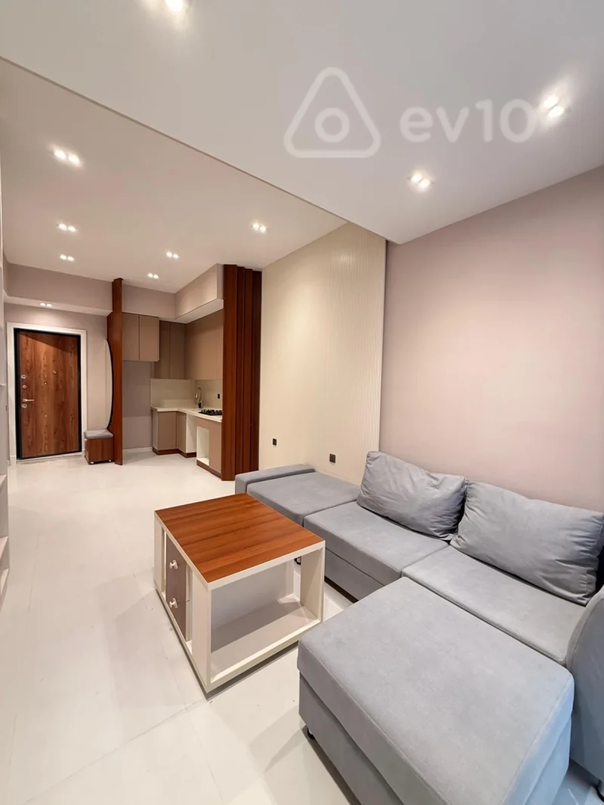 Kirayə verilir 2 otaqlı yeni tikili 55 m²