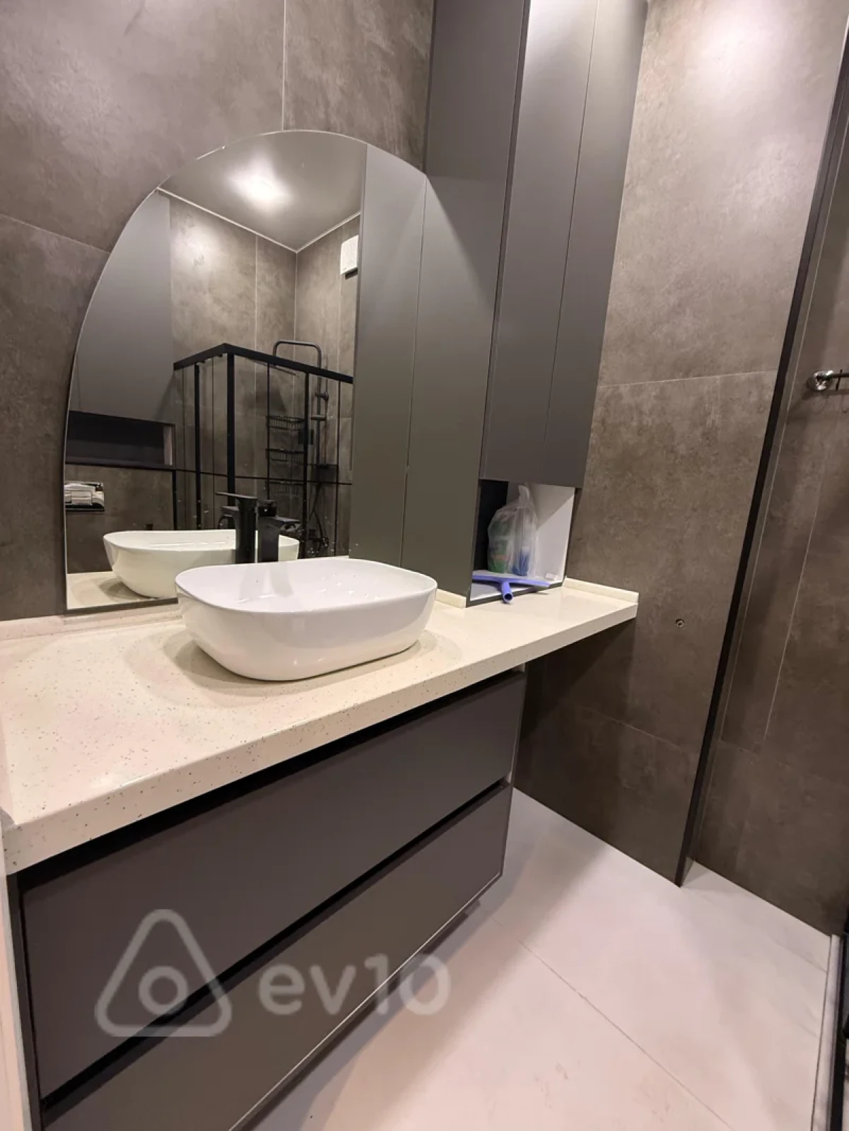 Kirayə verilir 2 otaqlı yeni tikili 55 m²