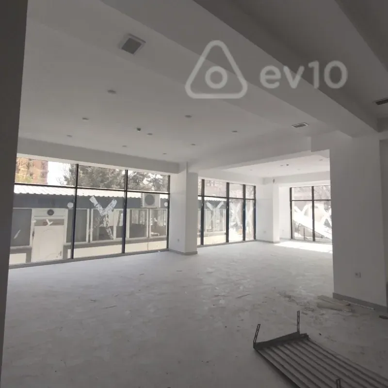 Kirayə verilir mənzil 400 m²