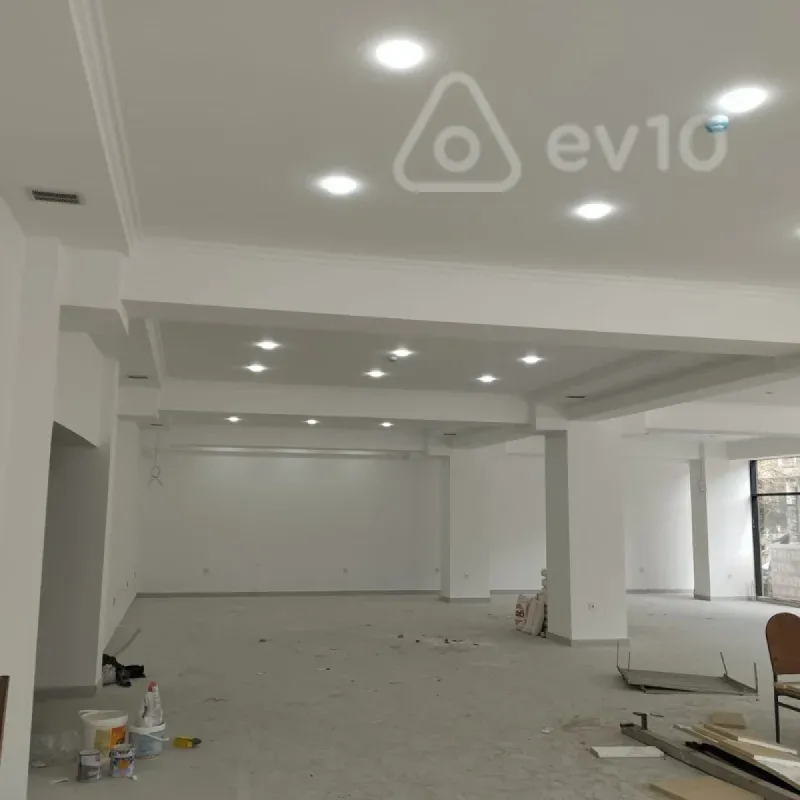 Kirayə verilir mənzil 400 m²