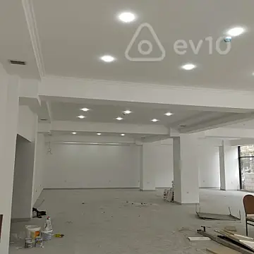 Kirayə verilir mənzil 400 m²