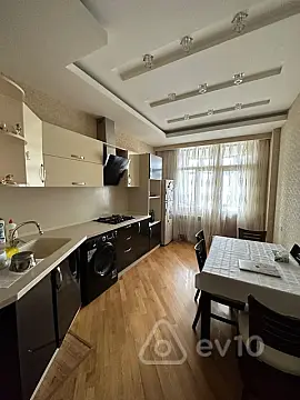 Kirayə verilir 2 otaqlı yeni tikili 120 m²