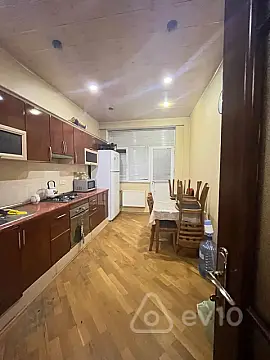 Kirayə verilir 3 otaqlı yeni tikili 100 m²