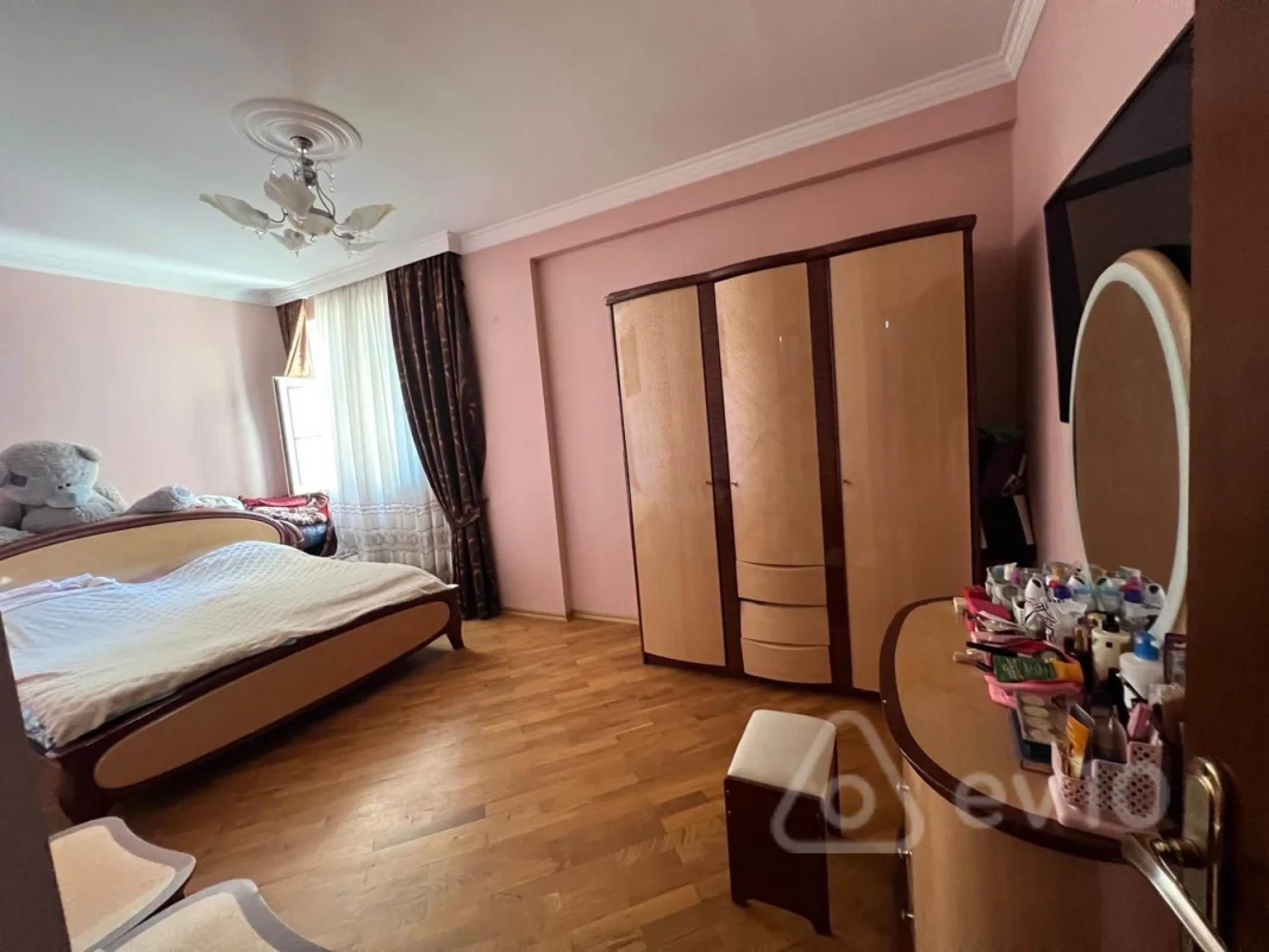 Kirayə verilir 3 otaqlı yeni tikili 100 m²