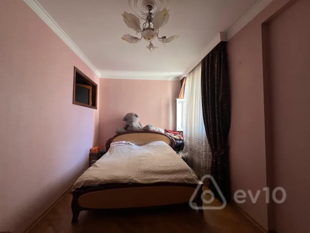 Kirayə verilir 3 otaqlı yeni tikili 100 m²