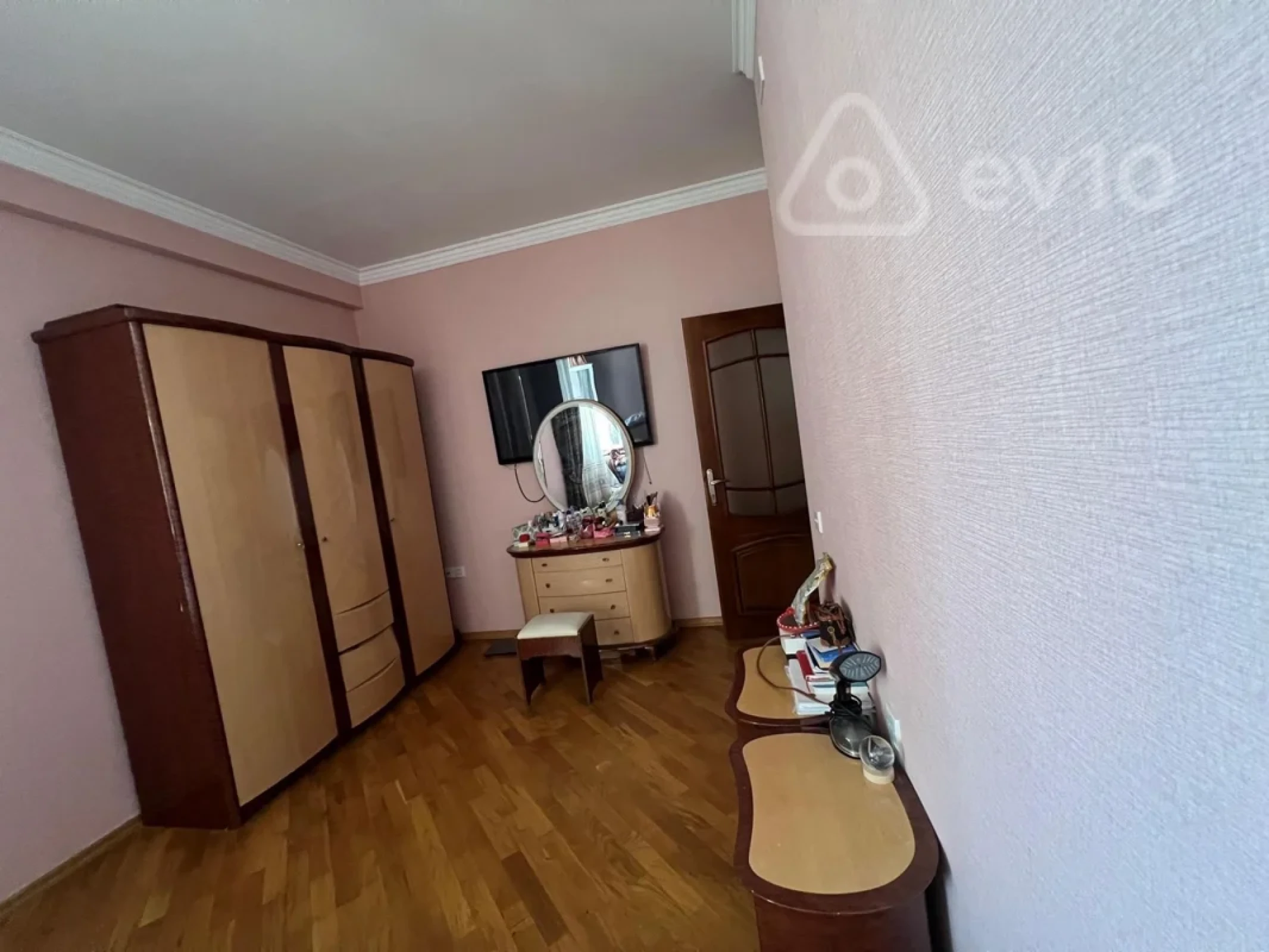 Kirayə verilir 3 otaqlı yeni tikili 100 m²