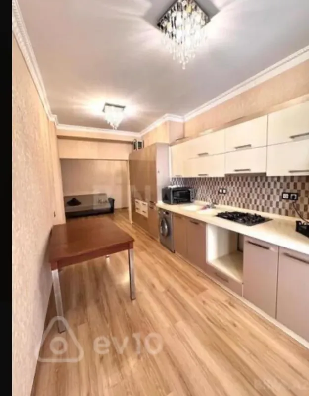 Kirayə verilir 3 otaqlı yeni tikili 120 m²
