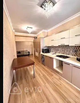 Kirayə verilir 3 otaqlı yeni tikili 120 m²