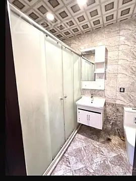 Kirayə verilir 3 otaqlı yeni tikili 120 m²