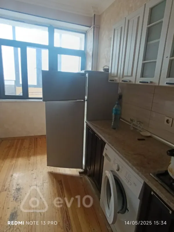 Kirayə verilir 3 otaqlı yeni tikili 86 m²