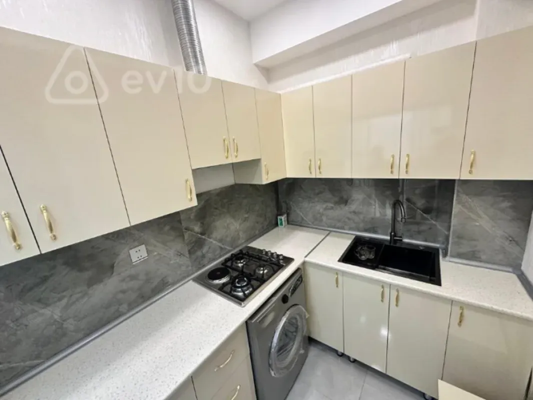 Kirayə verilir 2 otaqlı yeni tikili 60 m²