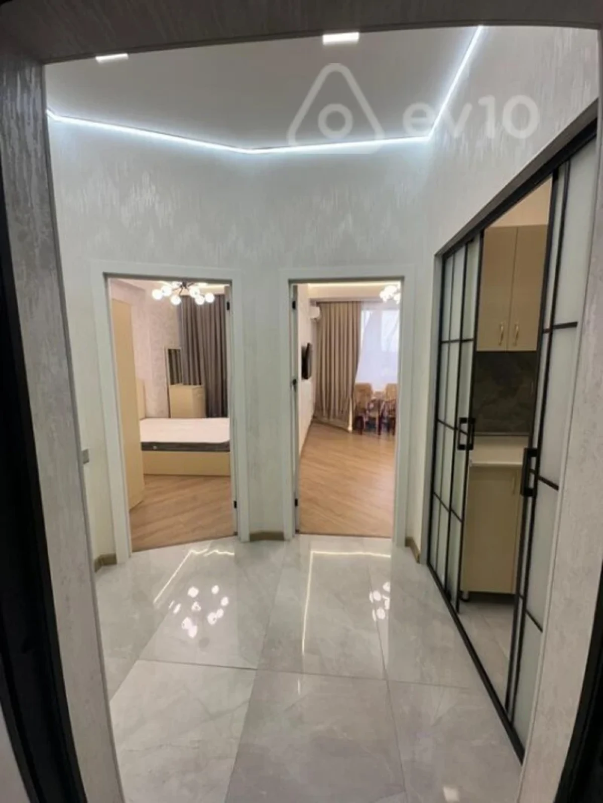 Kirayə verilir 2 otaqlı yeni tikili 60 m²