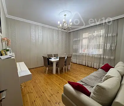 Satılır 9 otaqlı həyət evi 351.9 m²