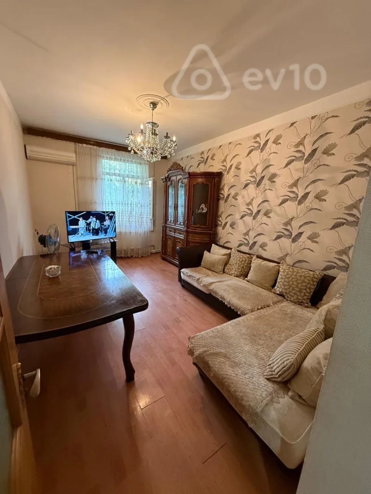 Kirayə verilir 3 otaqlı köhnə tikili 85 m²