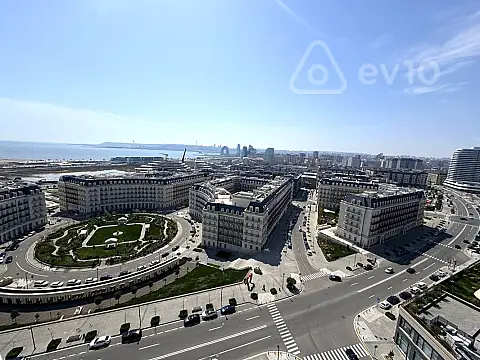 Satılır 4 otaqlı yeni tikili 220 m²