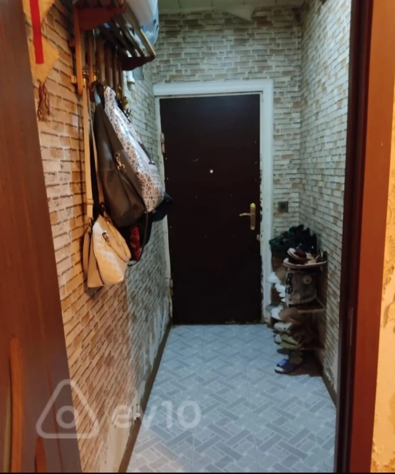 Kirayə verilir 3 otaqlı köhnə tikili 85 m²