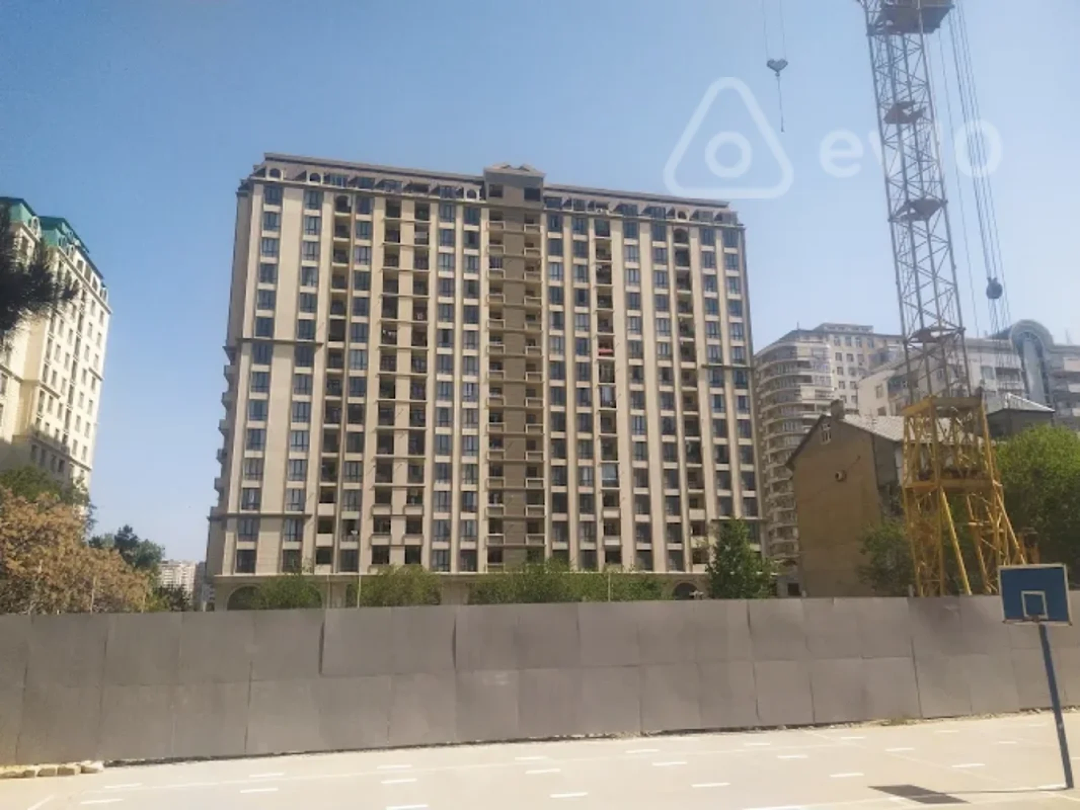 Kirayə verilir 2 otaqlı yeni tikili 60 m²
