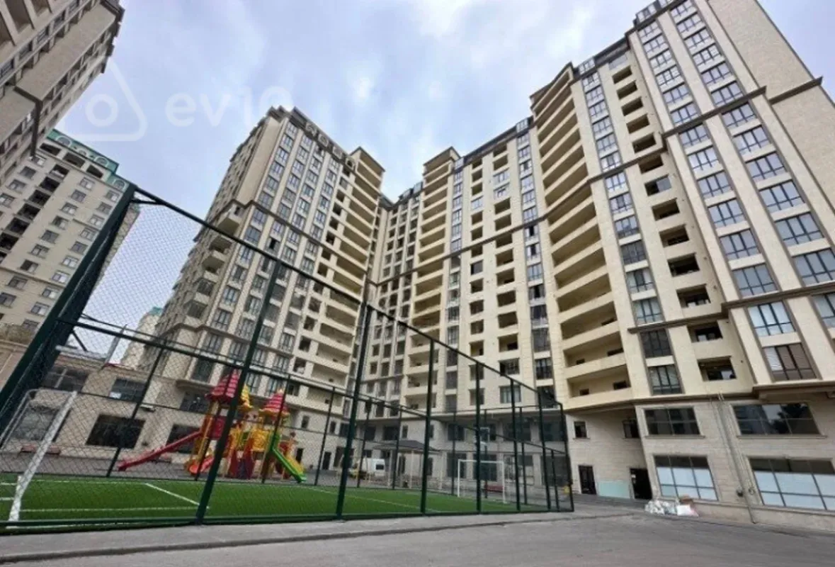 Kirayə verilir 2 otaqlı yeni tikili 60 m²