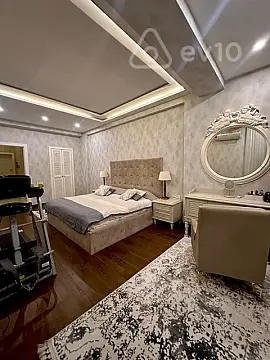 Kirayə verilir 4 otaqlı yeni tikili 145 m²