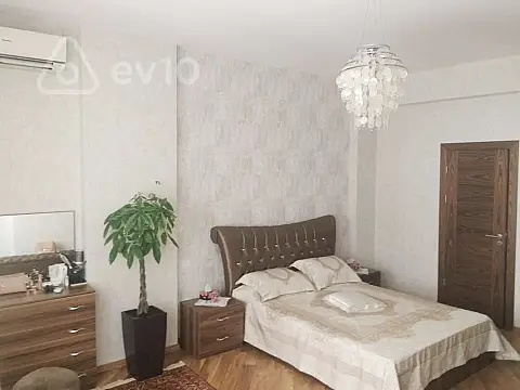 Kirayə verilir 4 otaqlı yeni tikili 180 m²