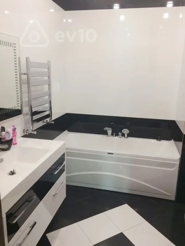 Kirayə verilir 4 otaqlı yeni tikili 180 m²