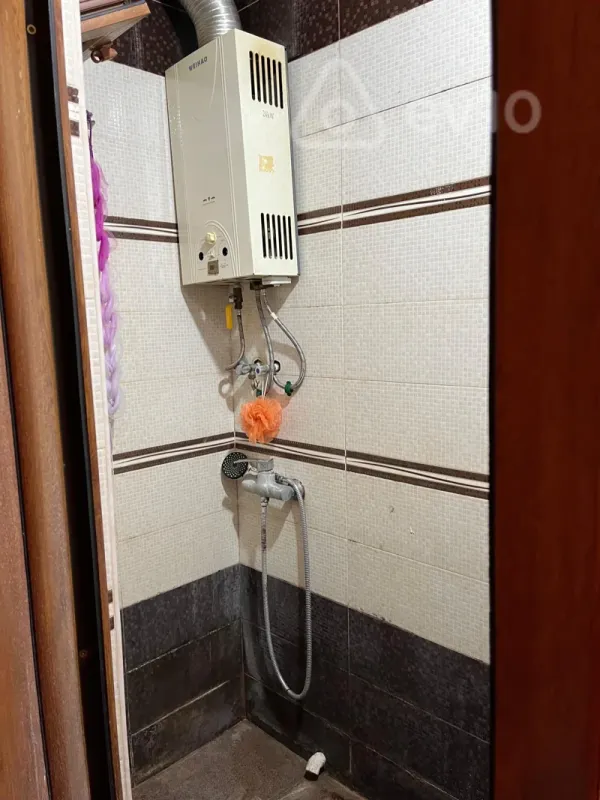 Kirayə verilir 3 otaqlı köhnə tikili 70 m²